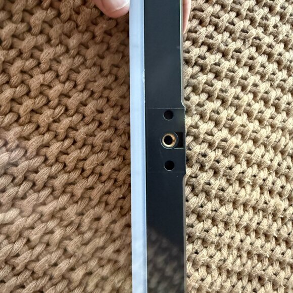 GVM LED Video Light Kit w/ Battery & Charger - Picture 4 of 7